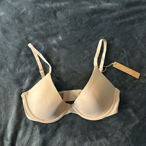 Scoop Plunge Bra by SKIMS: Size 32C